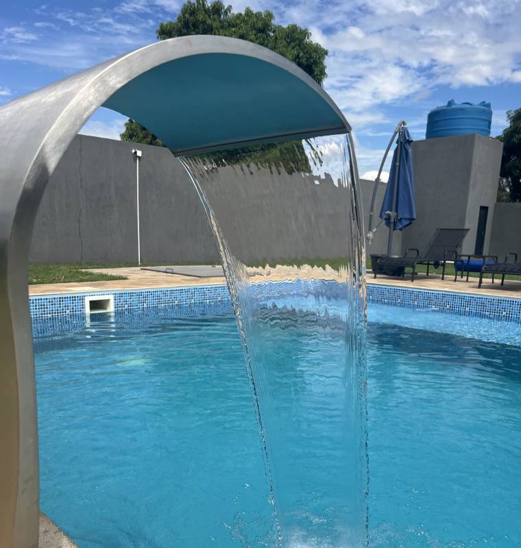piscina com aquecedo solar